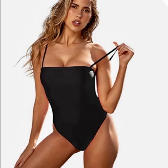 RELLECIGA : Black One-Piece Swimsuit - Picture 3 of 10